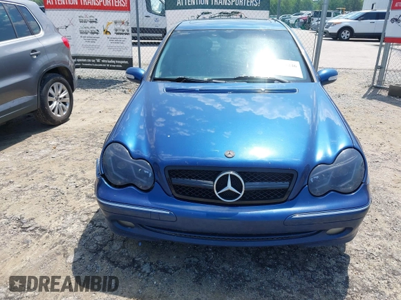 2004 Mercedes-Benz C 230 Kompressor z VIN WDBRF40J24F495227, wystawiony jako IAAI lot #42285246 z przebiegiem 200 008 mil mil oraz . Historia ofert i sprzedaży dostępna na DreamBid. Obrazek 16.