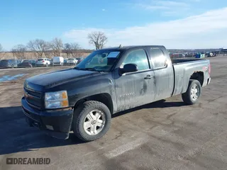 2010 Chevrolet Silverado 1500 LT with VIN 1GCSKSE30AZ155615, listed as a IAAI auction lot 41659313 with 393,978 mi miles. Bid and sale history available at carsss.com. Image 18.
