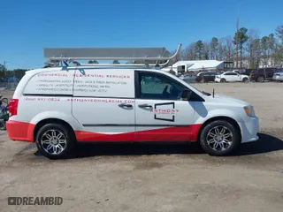 2014 Ram Cargo Van Tradesman with VIN 2C4JRGAG2ER353111, listed as a IAAI auction lot 41667424 with 200,798 mi miles. Bid and sale history available at carsss.com. Image 13.
