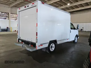 2021 GMC Savana Commercial with VIN 1GDY7RF76M1211125, listed as a Copart auction lot 86904144 with Not Provided miles and Clean Title. Bid and sale history available at carsss.com. Image 3.
