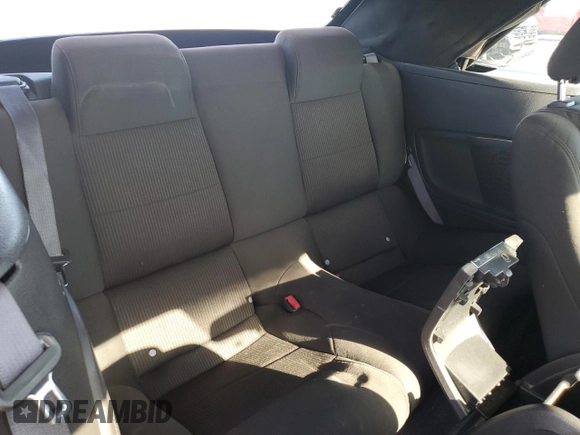 2010 Ford Mustang V6 z VIN 1ZVBP8ENXA5179334, wystawiony jako Copart lot #57404715 z przebiegiem 109 012 mil mil oraz Szkoda całkowita • Salvage title. Historia ofert i sprzedaży dostępna na DreamBid. Obrazek 10.