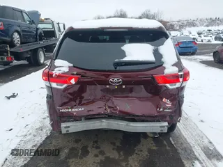 2018 Toyota Highlander LE с VIN 5TDBZRFH6JS903123, выставлен на аукционе IAAI как лот 41564004 с пробегом 109 852 миль миль и . История ставок и продаж доступна на DreamBid. Изображение 16.