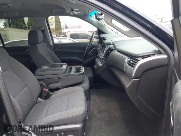 2016 Chevrolet Tahoe LS z VIN 1GNSCAEC8GR387676, wystawiony jako IAAI lot #41774142 z przebiegiem 36 695 mil mil oraz . Historia ofert i sprzedaży dostępna na DreamBid. Obrazek 5.