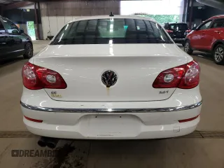 2010 Volkswagen CC Sport z VIN WVWMN7AN9AE548265, wystawiony jako Copart lot #57771735 z przebiegiem 91 522 mil mil oraz Tytuł czysty. Historia ofert i sprzedaży dostępna na DreamBid. Obrazek 6.