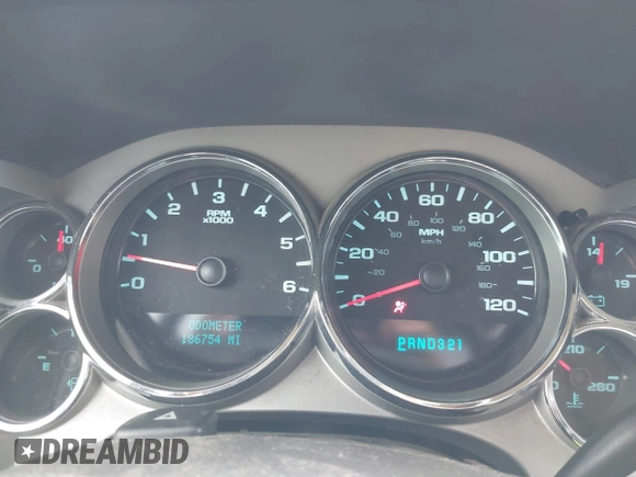 2008 Chevrolet Silverado 1500 Work Truck with VIN 1GCEK14C28Z222007, listed as a IAAI auction lot 41878668 with 186,754 mi miles. Bid and sale history available at carsss.com. Image 7.