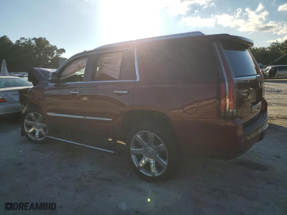 2019 Cadillac Escalade Premium Luxury with VIN 1GYS4CKJ8KR190191, listed as a Copart auction lot 84697364 with 22,182 mi miles and Salvage Title. Bid and sale history available at carsss.com. Image 2.