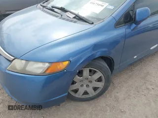 2008 Honda Civic LX z VIN 1HGFA16508L087622, wystawiony jako IAAI lot #41675090 z przebiegiem 123 656 mil mil oraz . Historia ofert i sprzedaży dostępna na DreamBid. Obrazek 6.