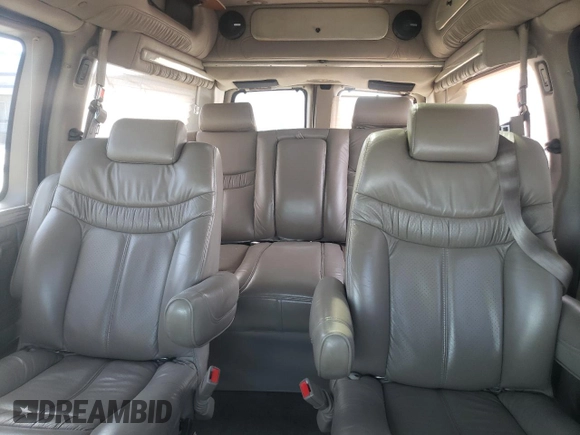2006 GMC Savana Commercial SRW C6Y z VIN 1GDFG15T761243429, wystawiony jako Copart lot #65395394 z przebiegiem 147 222 mil mil oraz Szkody całkowita. Historia ofert i sprzedaży dostępna na DreamBid. Obrazek 10.