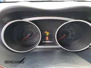 2010 Mitsubishi Outlander z VIN JA4AT3AW6AZ008689, wystawiony jako Copart lot #43402055 z przebiegiem 146 792 mil mil oraz Czysty tytuł • Clean title. Historia ofert i sprzedaży dostępna na DreamBid. Obrazek 9.
