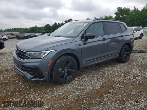 2024 Volkswagen Tiguan SE R-Line Black z VIN 3VVCB7AX0RM109453, wystawiony jako Copart lot #55973745 z przebiegiem 9 620 mil mil oraz Czysty tytuł • Clean title. Historia ofert i sprzedaży dostępna na DreamBid. Obrazek 1.