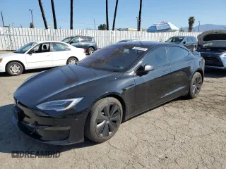 2022 Tesla Model S z VIN 5YJSA1E50NF470067, wystawiony jako Copart lot #88446825 z przebiegiem Nie podano mil oraz Szkoda całkowita • Salvage title. Historia ofert i sprzedaży dostępna na DreamBid. Obrazek 1.