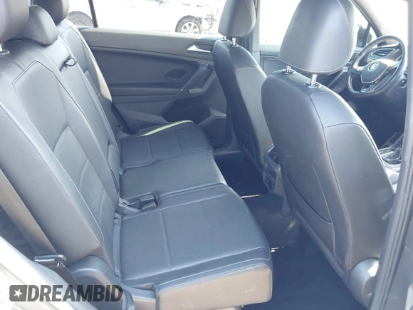 2020 Volkswagen Tiguan SE with VIN 3VV3B7AX3LM176300, listed as a IAAI auction lot 42004744 with 86,074 mi miles and . Bid and sale history available at DreamBid. Image 8.