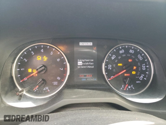2019 Toyota RAV4 XLE with VIN JTMP1RFV8KD513544, listed as a Copart auction lot 82699354 with 43,562 mi miles and Salvage Title. Bid and sale history available at DreamBid. Image 9.