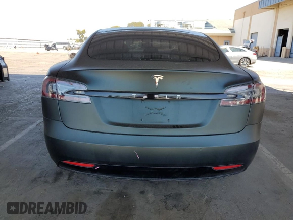 2018 Tesla Model S 75D with VIN 5YJSA1E21JF282786, listed as a Copart auction lot 58058595 with 65,982 mi miles and Salvage title. Bid and sale history available at DreamBid. Image 6.