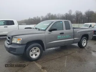 2008 Dodge Dakota z VIN 1D7HW32K48S504266, wystawiony jako Copart lot #42928435 z przebiegiem 119 405 mil mil oraz Szkoda całkowita • Salvage title. Historia ofert i sprzedaży dostępna na DreamBid. Obrazek 1.