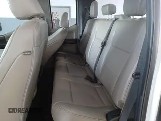 2022 Ford F-250 XL z VIN 1FT7X2B67NEE90700, wystawiony jako IAAI lot #42861503 z przebiegiem 71 564 mil mil oraz . Historia ofert i sprzedaży dostępna na DreamBid. Obrazek 4.