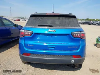 2018 Jeep Compass Limited with VIN 3C4NJDCB9JT454579, listed as a IAAI auction lot 40352527 with 70,287 mi miles. Bid and sale history available at carsss.com. Image 16.