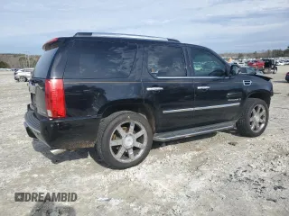 2008 Cadillac Escalade z VIN 1GYEC63828R218315, wystawiony jako Copart lot #43076965 z przebiegiem 184 595 mil mil oraz Szkoda całkowita • Salvage title. Historia ofert i sprzedaży dostępna na DreamBid. Obrazek 3.