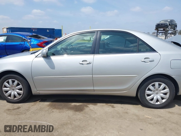 2006 Toyota Camry STD with VIN 4T1BE32K26U164258, listed as a IAAI auction lot 42120723 with 172,018 mi miles. Bid and sale history available at carsss.com. Image 14.