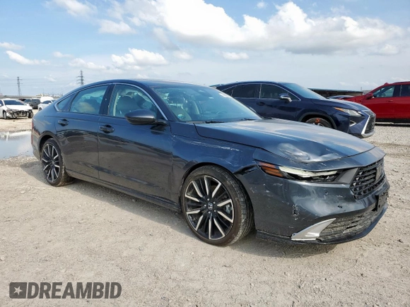 2023 Honda Accord Touring z VIN 1HGCY2F8XPA033379, wystawiony jako Copart lot #60023835 z przebiegiem 20 195 mil mil oraz Szkoda całkowita • Salvage title. Historia ofert i sprzedaży dostępna na DreamBid. Obrazek 4.