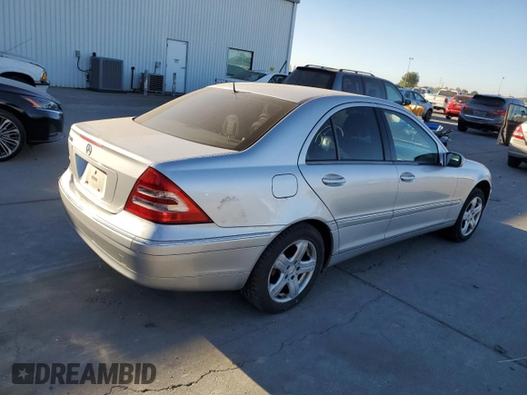 2003 Mercedes-Benz C 230/260/280/320 with VIN WDBRF64J33F309005, listed as a Copart auction lot 73726644 with Not Provided miles and Salvage Title. Bid and sale history available at DreamBid. Image 3.