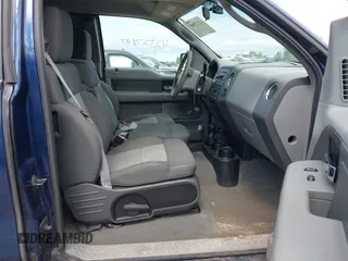 2008 Ford F-150 XLT z VIN 1FTPX14528FB81987, wystawiony jako IAAI lot #42527697 z przebiegiem 162 706 mil mil oraz . Historia ofert i sprzedaży dostępna na DreamBid. Obrazek 5.
