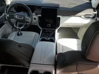 2024 GMC Acadia FWD Denali z VIN 1GKENLKS4RJ195328, wystawiony jako Copart lot #74266324 z przebiegiem Nie podano mil oraz Nie do naprawy. Historia ofert i sprzedaży dostępna na DreamBid. Obrazek 8.