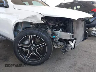 2022 Mercedes-Benz GLC 300 with VIN W1N0G8DB2NG109881, listed as a IAAI auction lot 42396933 with 30,233 mi miles and . Bid and sale history available at DreamBid. Image 18.