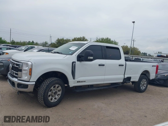 2024 Ford Super Duty F-250 SRW XL with VIN 1FT7W2BT3RED89605, listed as a IAAI auction lot 41890450 with 34,278 mi miles. Bid and sale history available at carsss.com. Image 14.