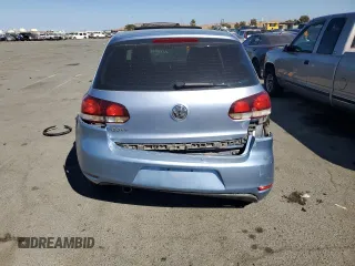 2010 Volkswagen Golf с VIN WVWDB7AJ7AW410787, выставлен на аукционе Copart как лот 70278374 с пробегом 167 333 миль миль и Списание • Salvage title. История ставок и продаж доступна на DreamBid. Изображение 6.