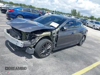 2019 Acura ILX w/Premium/A-Spec Pkg with VIN 19UDE2F8XKA003403, listed as a IAAI auction lot 40404184 with 68,680 mi miles. Bid and sale history available at carsss.com. Image 21.