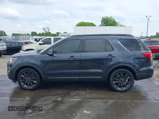 2017 Ford Explorer XLT with VIN 1FM5K7DH3HGD86498, listed as a IAAI auction lot 42002252 with 232,008 mi miles and . Bid and sale history available at DreamBid. Image 14.