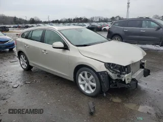 2017 Volvo V60 Premier with VIN YV140MEK4H1373383, listed as a Copart auction lot 44447914 with 47,273 mi miles. Bid and sale history available at carsss.com. Image 4.