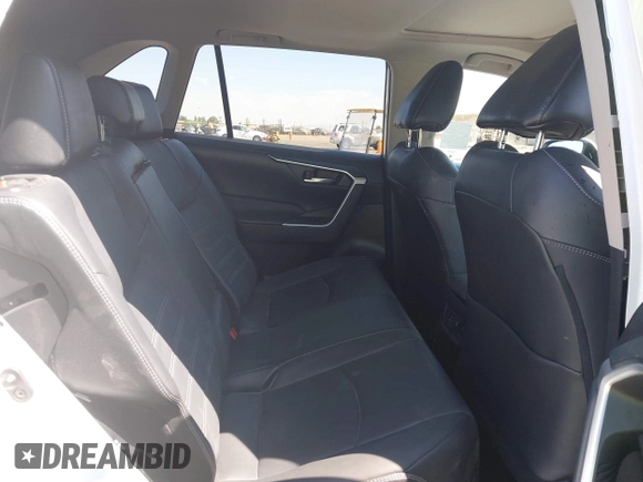 2022 Toyota RAV4 XLE Premium с VIN 2T3A1RFV5NW254749, выставлен на аукционе IAAI как лот 42458461 с пробегом 46 971 миль миль и . История ставок и продаж доступна на DreamBid. Изображение 8.