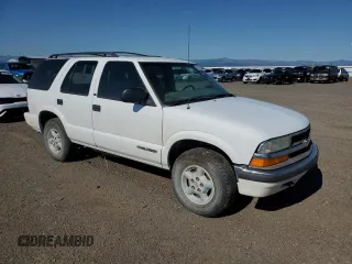 2001 Chevrolet Blazer LT with VIN 1GNDT13W31K225458, listed as a Copart auction lot 62497795 with 186,571 mi miles and Clean title. Bid and sale history available at DreamBid. Image 4.