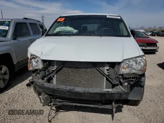 2017 Dodge Grand Caravan SE Plus z VIN 2C4RDGBG1HR864328, wystawiony jako Copart lot #56435325 z przebiegiem 128 795 mil mil oraz Szkoda całkowita • Salvage title. Historia ofert i sprzedaży dostępna na DreamBid. Obrazek 5.