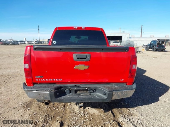 2010 Chevrolet Silverado 1500 LT with VIN 3GCRKSE3XAG193786, listed as a IAAI auction lot 41498612 with 165,465 mi miles. Bid and sale history available at carsss.com. Image 16.
