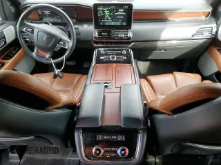 2021 Lincoln Navigator Reserve с VIN 5LMJJ3LT2MEL18762, выставлен на аукционе Copart как лот 53667985 с пробегом 59 262 миль миль и Списание • Salvage title. История ставок и продаж доступна на DreamBid. Изображение 8.