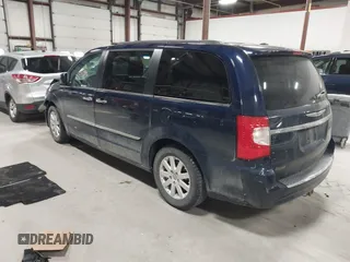 2016 Chrysler Town & Country Touring with VIN 2C4RC1BG2GR305711, listed as a IAAI auction lot 41984947 with 206,360 mi miles. Bid and sale history available at carsss.com. Image 3.