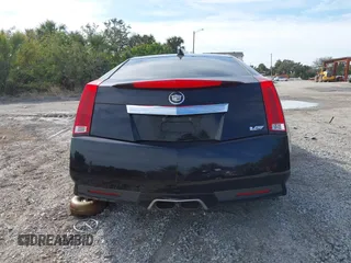 2013 Cadillac CTS-V z VIN 1G6DV1EP2D0167743, wystawiony jako IAAI lot #41450088 z przebiegiem 131 184 mil mil oraz . Historia ofert i sprzedaży dostępna na DreamBid. Obrazek 16.