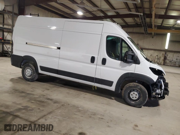 2024 Ram ProMaster Cargo Tradesman with VIN 3C6LRVDGXRE133304, listed as a Copart auction lot 49920835 with 23,133 mi miles and Salvage Title. Bid and sale history available at DreamBid. Image 4.