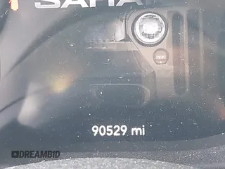 2018 Jeep Wrangler Unlimited Sahara z VIN 1C4HJXEG4JW220092, wystawiony jako IAAI lot #40522478 z przebiegiem 90 529 mil mil oraz . Historia ofert i sprzedaży dostępna na DreamBid. Obrazek 15.