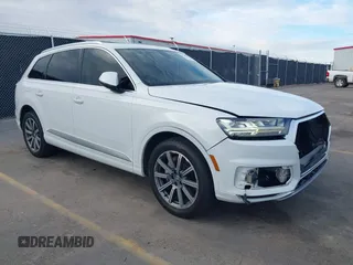 2018 Audi Q7 Premium Plus with VIN WA1LHAF71JD031195, listed as a IAAI auction lot 41219666 with 63,641 mi miles. Bid and sale history available at carsss.com. Image 1.