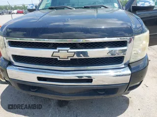 2009 Chevrolet Silverado 1500 LT with VIN 3GCEC23J19G111114, listed as a IAAI auction lot 42178205 with 56,755 mi miles. Bid and sale history available at carsss.com. Image 6.