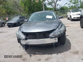 2018 Nissan Altima SV with VIN 1N4AL3AP8JC187535, listed as a IAAI auction lot 42147688 with 71,089 mi miles and . Bid and sale history available at carsss.com. Image 12.