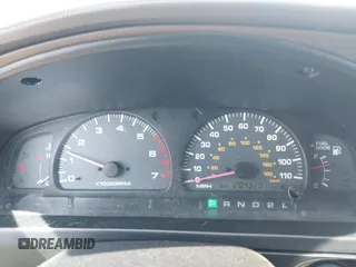 2000 Toyota 4Runner SR5 with VIN JT3GN86R4Y0141531, listed as a IAAI auction lot 42068335 with 204,520 mi miles and . Bid and sale history available at DreamBid. Image 7.