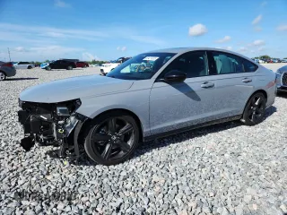 2025 Honda Accord Sport-L with VIN 1HGCY2F78SA007380, listed as a Copart auction lot 60421335 with 3,941 mi miles and Salvage title. Bid and sale history available at DreamBid. Image 1.
