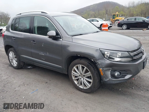 2013 Volkswagen Tiguan SE with VIN WVGAV7AX9DW547633, listed as a IAAI auction lot 42009704 with 51,826 mi miles and . Bid and sale history available at DreamBid. Image 1.