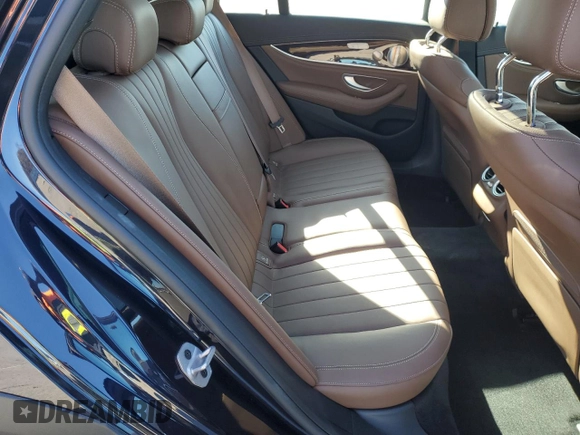 2023 Mercedes-Benz E-Class E 450 with VIN W1KZH6AB1PB155552, listed as a Copart auction lot 45599685 with 22,607 mi miles and Salvage Title. Bid and sale history available at carsss.com. Image 10.