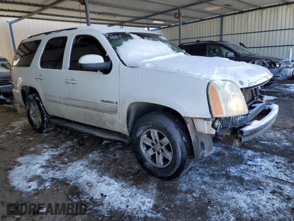 2007 GMC Yukon SLT with VIN 1GKFC13047R210615, listed as a Copart auction lot 88740225 with 261,616 mi miles and Salvage Title. Bid and sale history available at carsss.com. Image 4.